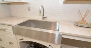 Lợi ích của bếp đá hoa cương